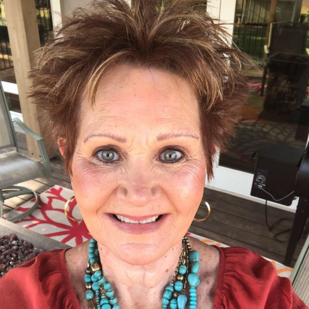 Meet your Posher, Linda